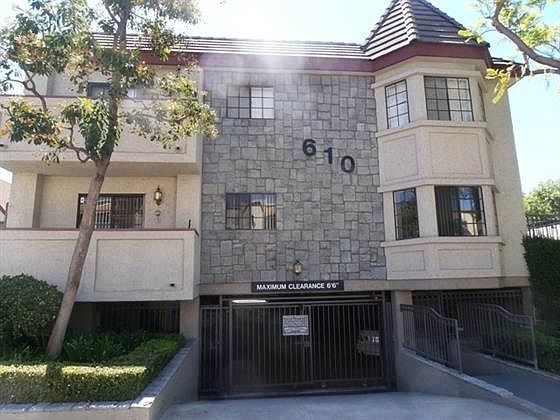 1st image of 610 E Providencia Ave APT L