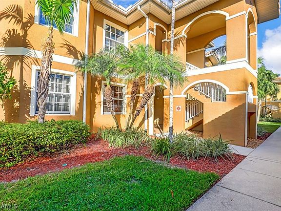 2nd image of 1064 Winding Pines Cir Unit 208