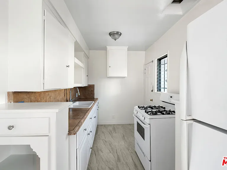 326 N Sierra Bonita Ave — Photo 5