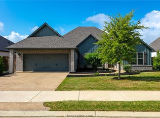 1748 Kerr Valley Ln, College Station, TX 77845