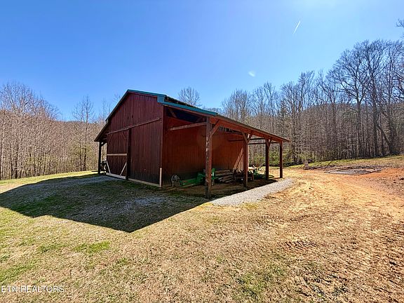 4th image of 293 Herbert Shannon Rd