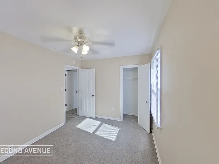 4772 Jefferson St — Photo 9