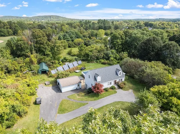 25 Chace Ave, Pepperell, MA 01463