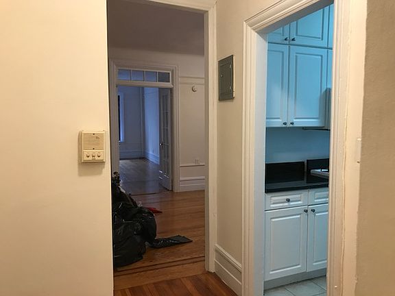 2nd image of 217 E 86th St APT 4