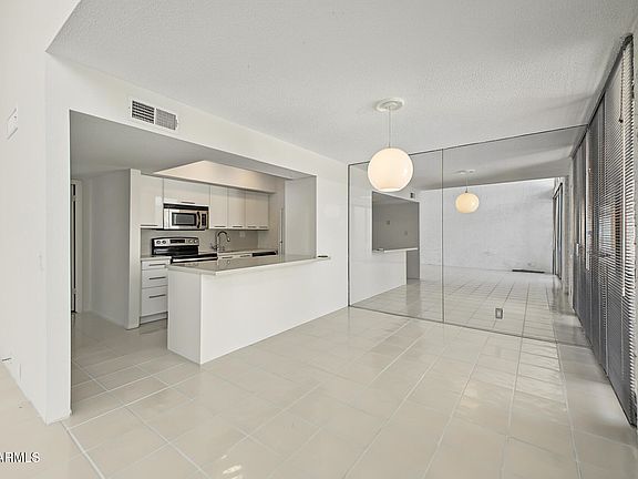 4th image of 4656 N 40th St