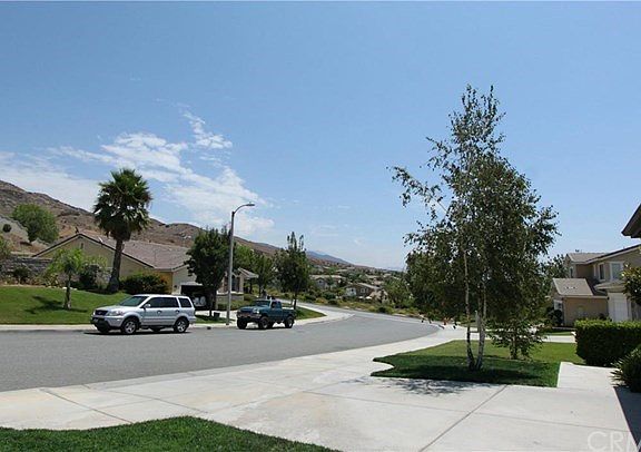 3rd image of 29351 Henderson Ln