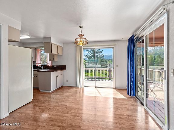 5th image of 213 Rio Vista St