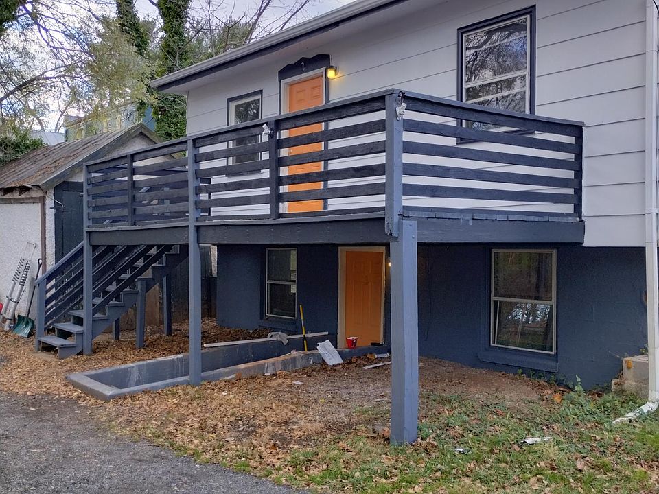 1st image of 202 S Royal Ave #3