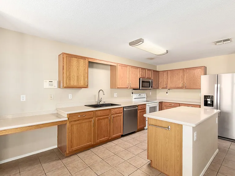 1310 E Beth Dr — Photo 33
