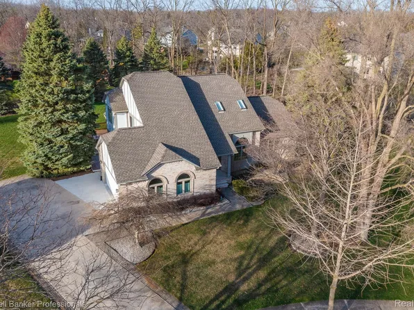 24296 Woodham Rd, Novi, MI 48374