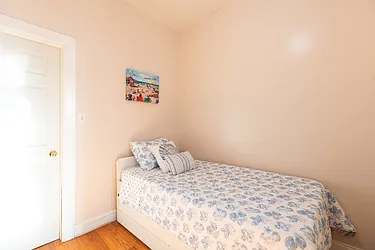 Rented by Apple Realty Group Corp