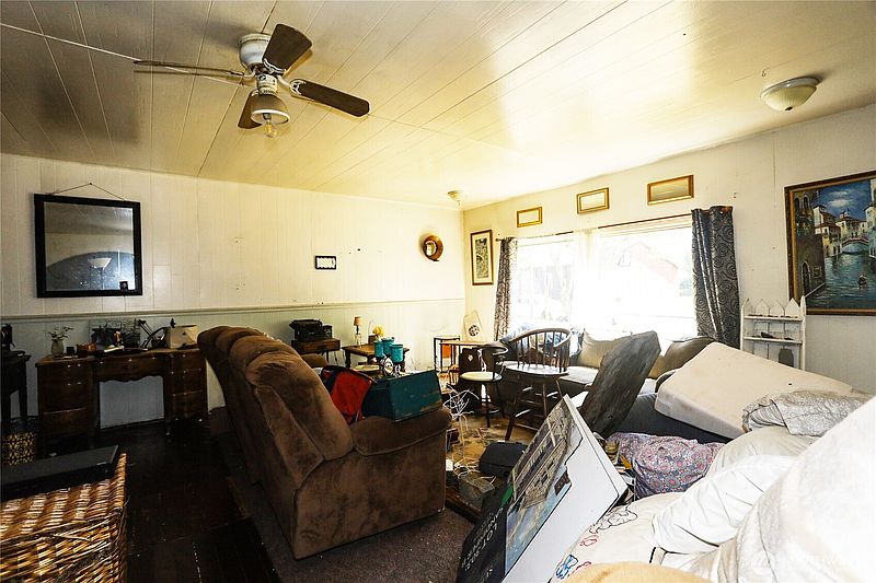 5th image of 816 6th Street