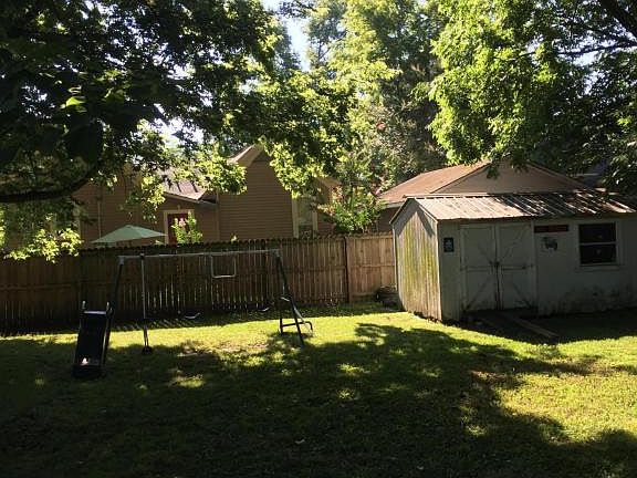 2nd image of 707 S Denver Ave