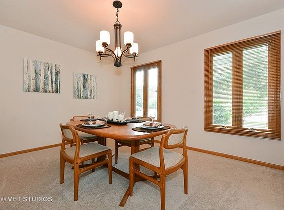 4th image of 3602 Charlemagne Ln