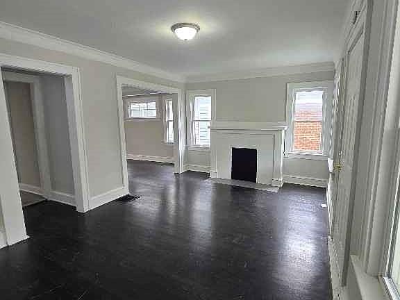 5th image of 5611 Highland Ave