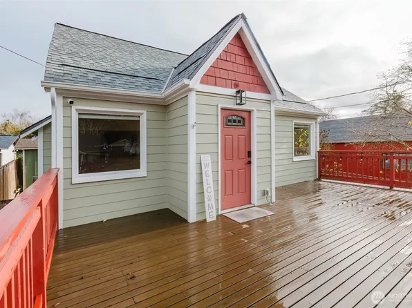 1908 Snyder Avenue, Bremerton, WA 98312