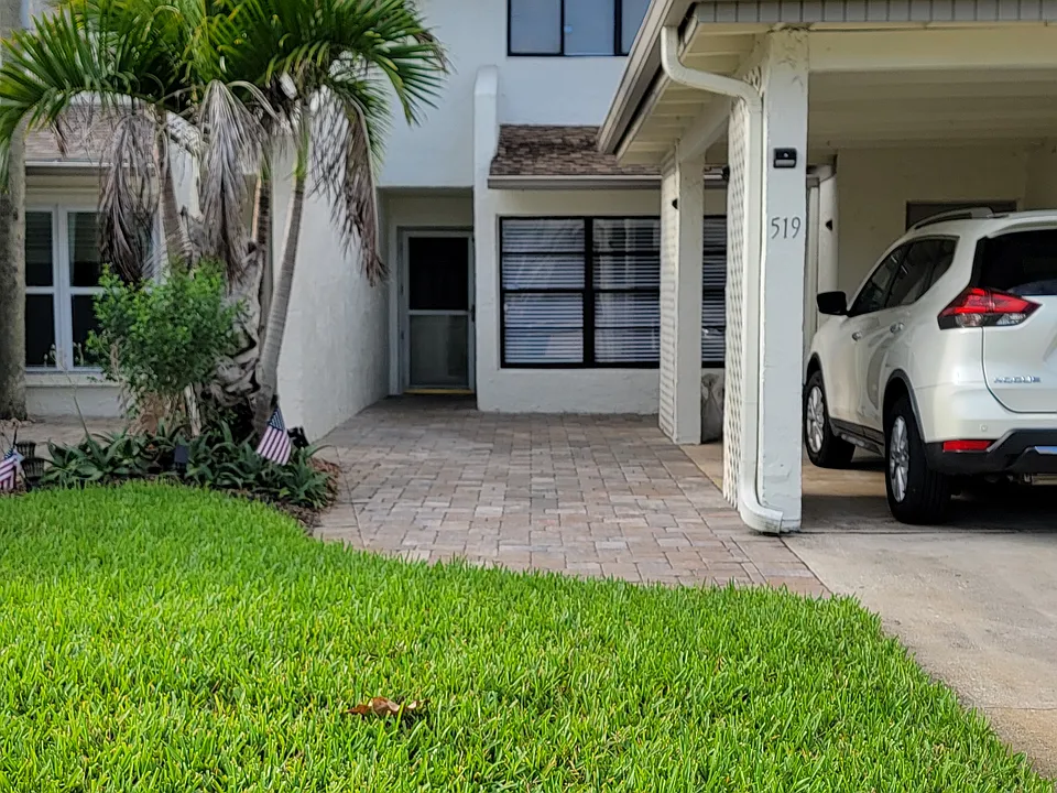 519 Summerset Ct