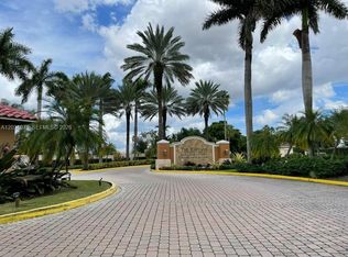 2061 Renaissance Blvd APT 107, Hollywood, FL 33025