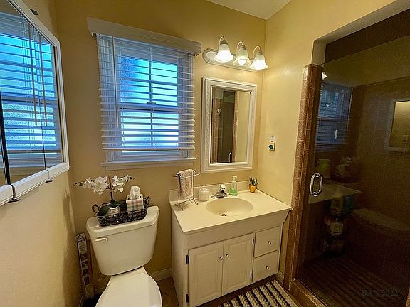 Ensuite bath #1