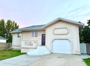 42 SE Mount Backus Cres W, Lethbridge, AB T1K 6P7