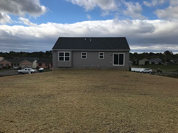 3rd image of 348 Hollymead Ter