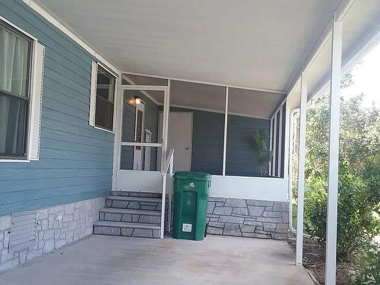 1609 Ridge Dr — Photo 4