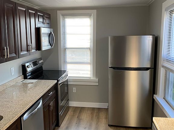 Brand new kitchen. Complete with Granite Countertops and a dishwasher.