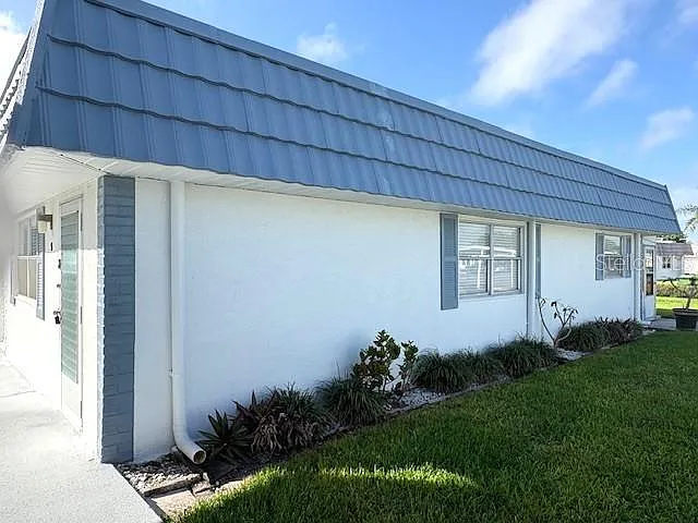 1901 Andover Way — Photo 2