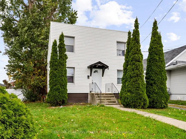 331 7th St E, Cornwall, ON K6H 2R8