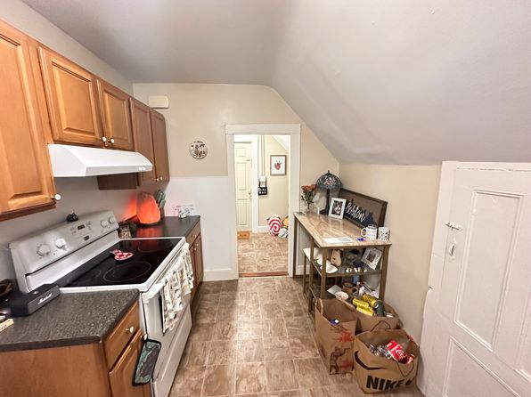 253 Cross St #3