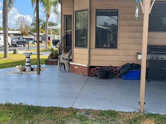 5th image of 15929 Sandy Point Dr #276