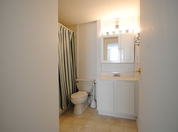 5th image of 1750 N Marywood Ave APT 211