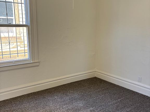 5th image of 418-416 E Sonora St