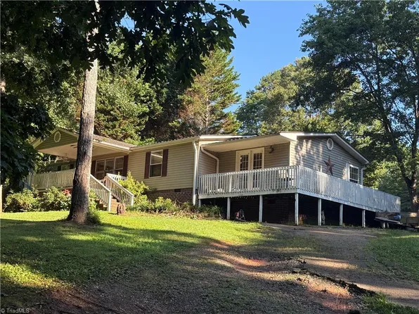 193 Harvick Ln, Lexington, NC 27292