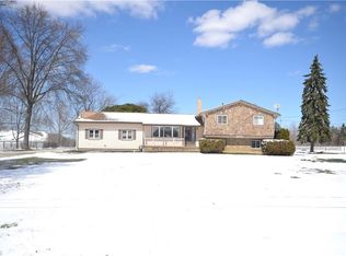 1035 Skyland Dr, Macedonia, OH 44056
