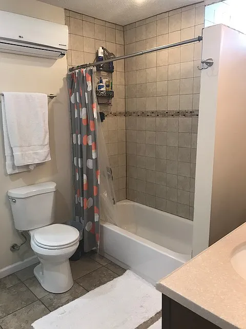 1 bed, 900 sqft, $1,100 — Photo 2
