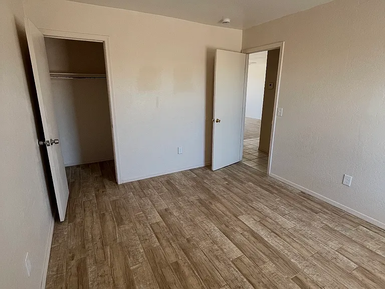 10095 W Tampico Ln #B — Photo 4