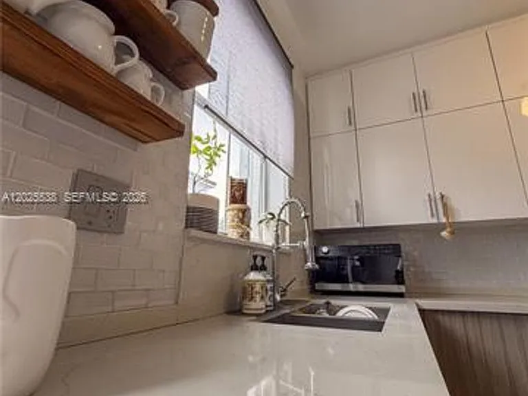 5420 NW 107th Ave #303 — Photo 33