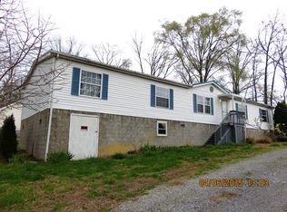 2252 Walnut St S, White Pine, TN 37890