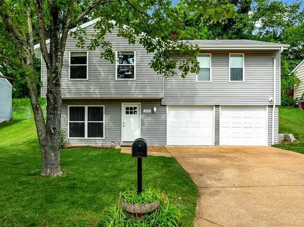 2565 Somerville Dr, High Ridge, MO 63049