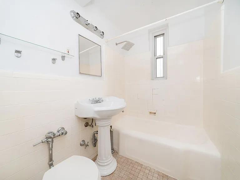 86-11 34th Ave #1F — Photo 9
