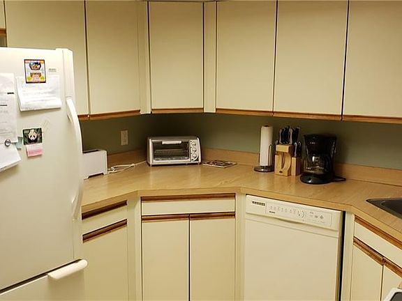 3rd image of 10450 Village Dr APT 203