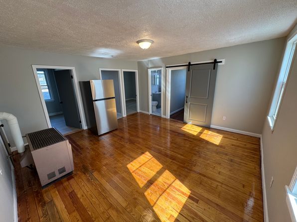 224 Plain St APT 2E