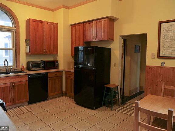 4th image of 525 Jessamine Ave E