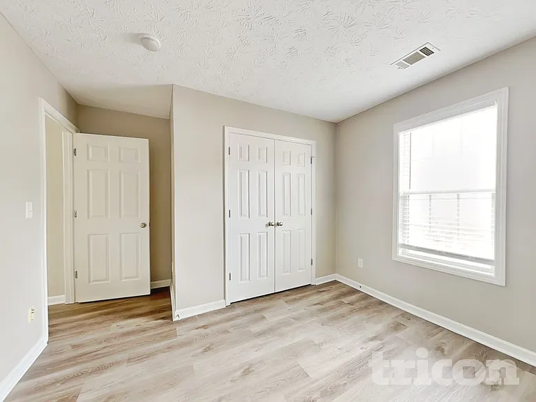 1279 Wentworth Cove Ct — Photo 12