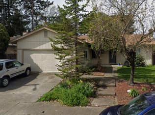 1451 Hogrefe Way, Santa Rosa, CA 95407