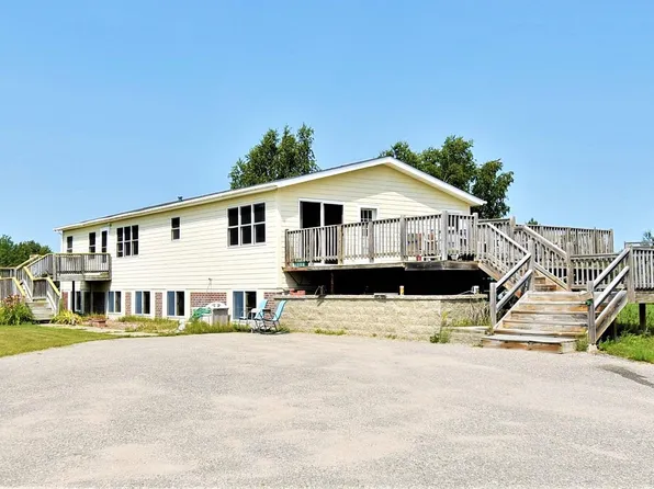 61427 County Road 12, Warroad, MN 56763