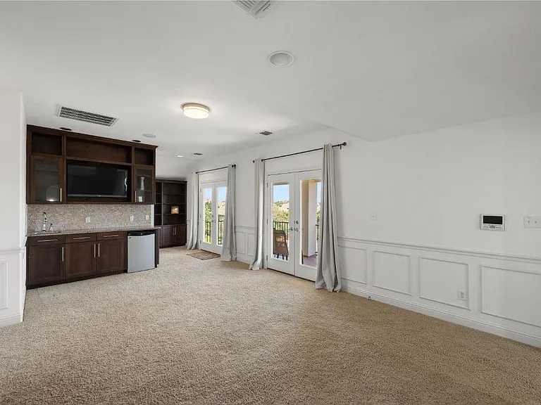 102 Kildrummy Ln — Photo 18