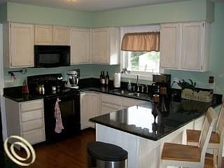 5th image of 2735 Shady Hollow Dr