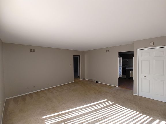 2nd image of 25312 Shiawassee Cir #1-205
